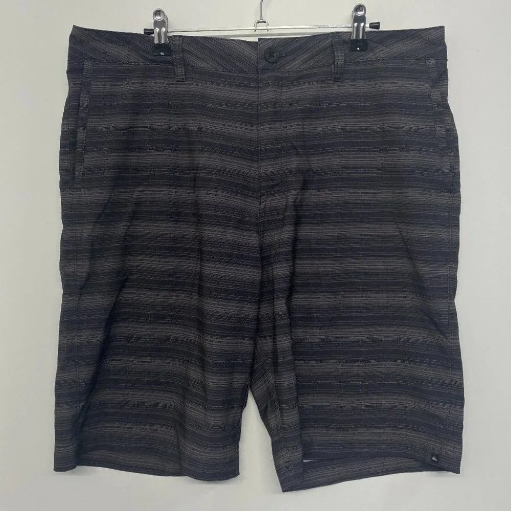 Quicksilver Men's Hybrid Striped Gray Shorts 36